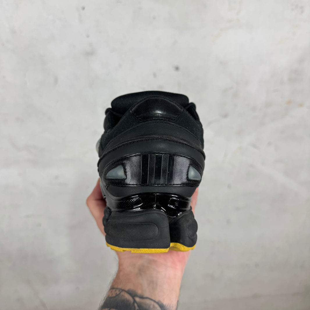 Raf Simons Black Ozweego 3's
