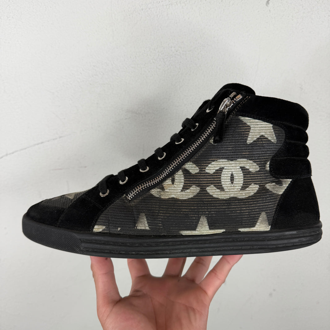 Chanel Zipper Star Sneakers
