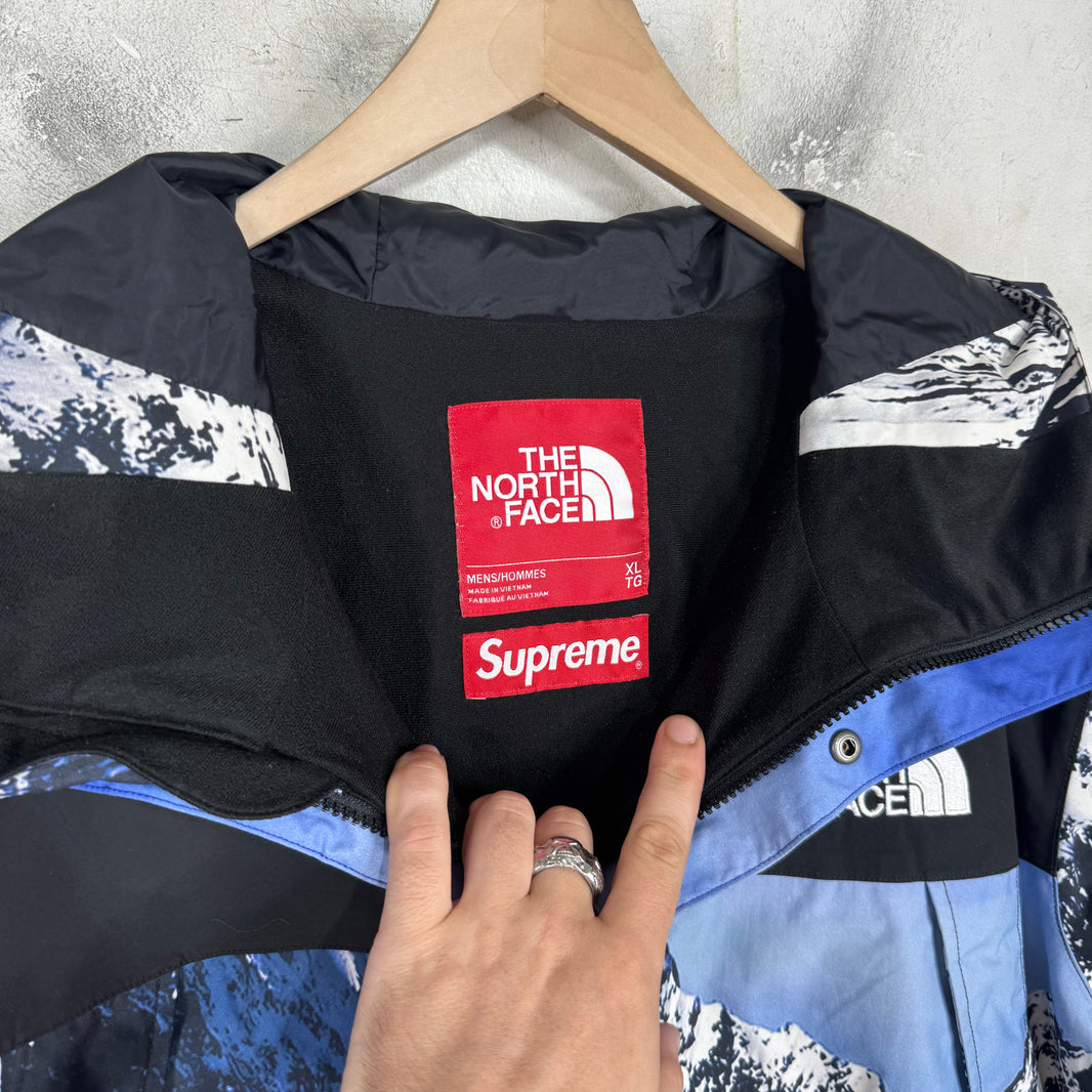 Supreme x TNF Mountain Jacket
