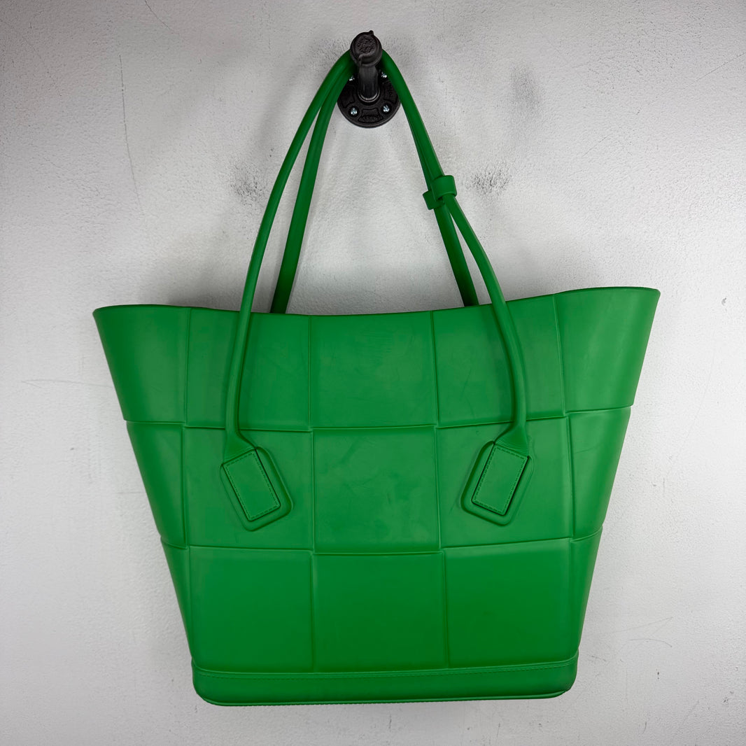 Bottega Veneta Rubber Arco Tote