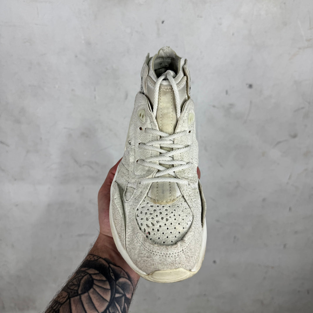 Nike x CDG White Mowabbs