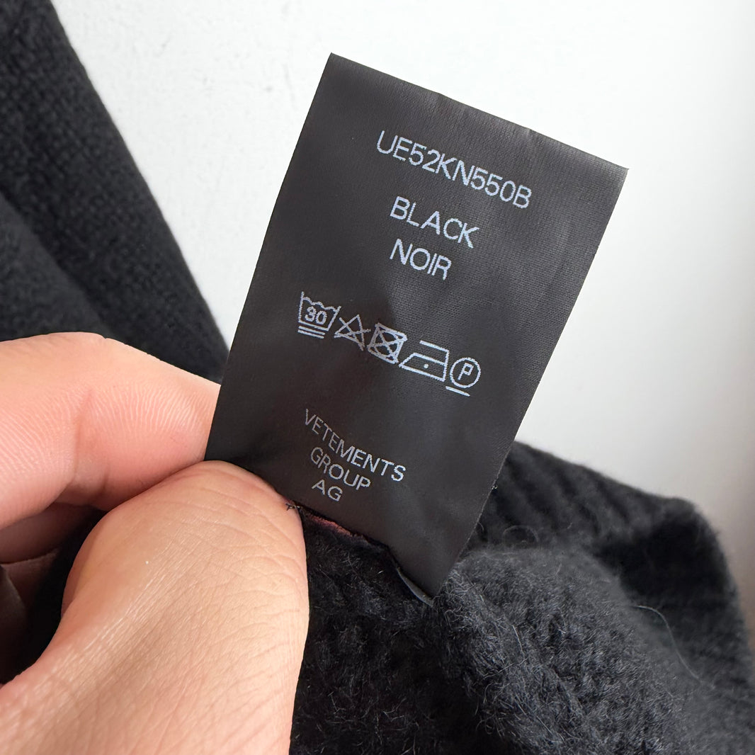 Vetements Fancy Button Cardigan