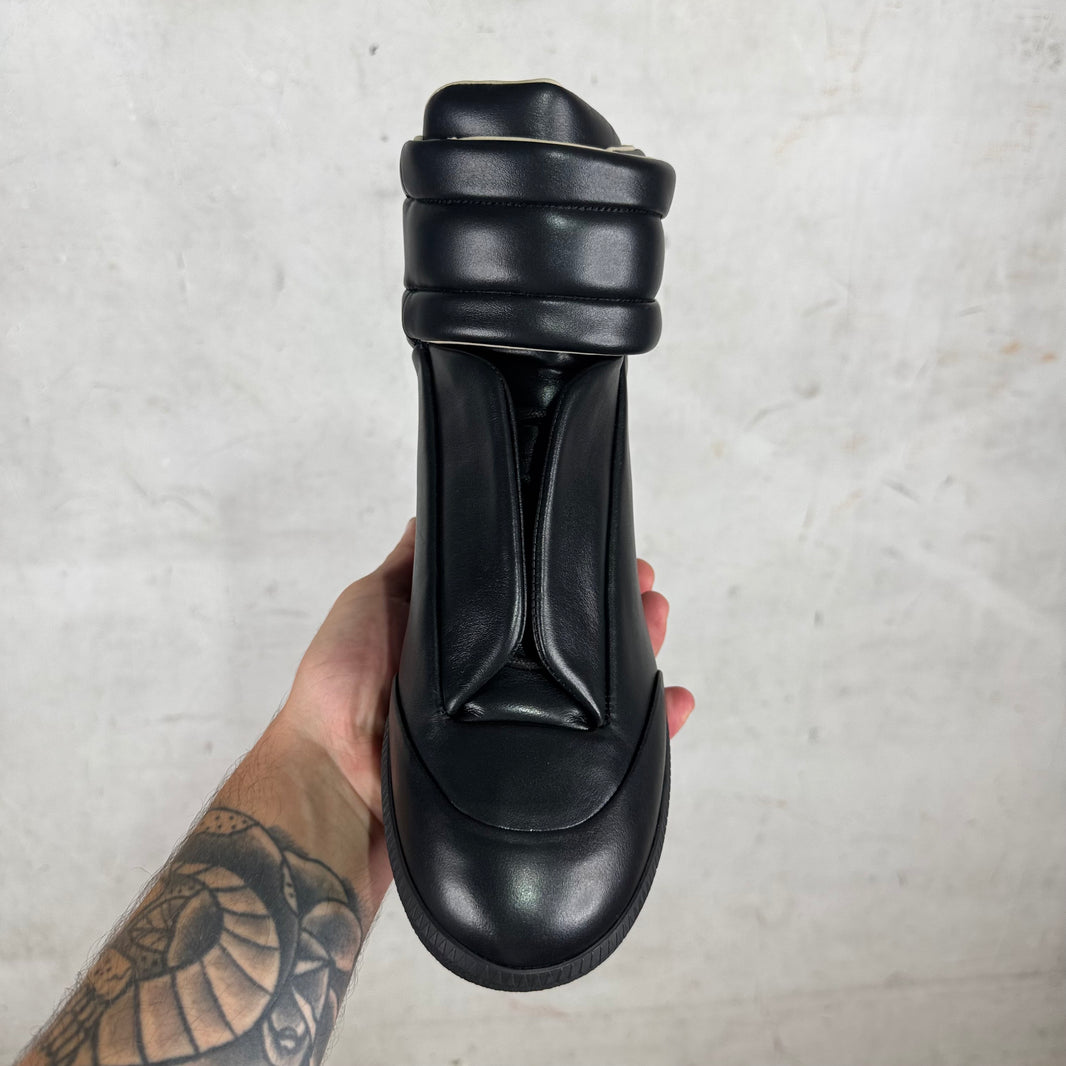 Margiela Re-edition Black Futures