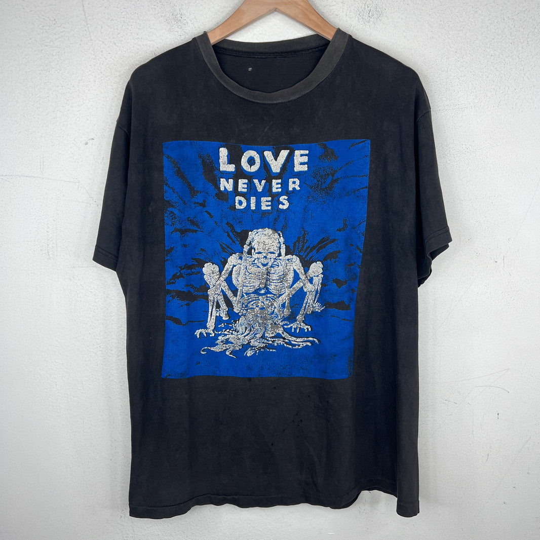 Vintage Love Never Dies T-Shirt