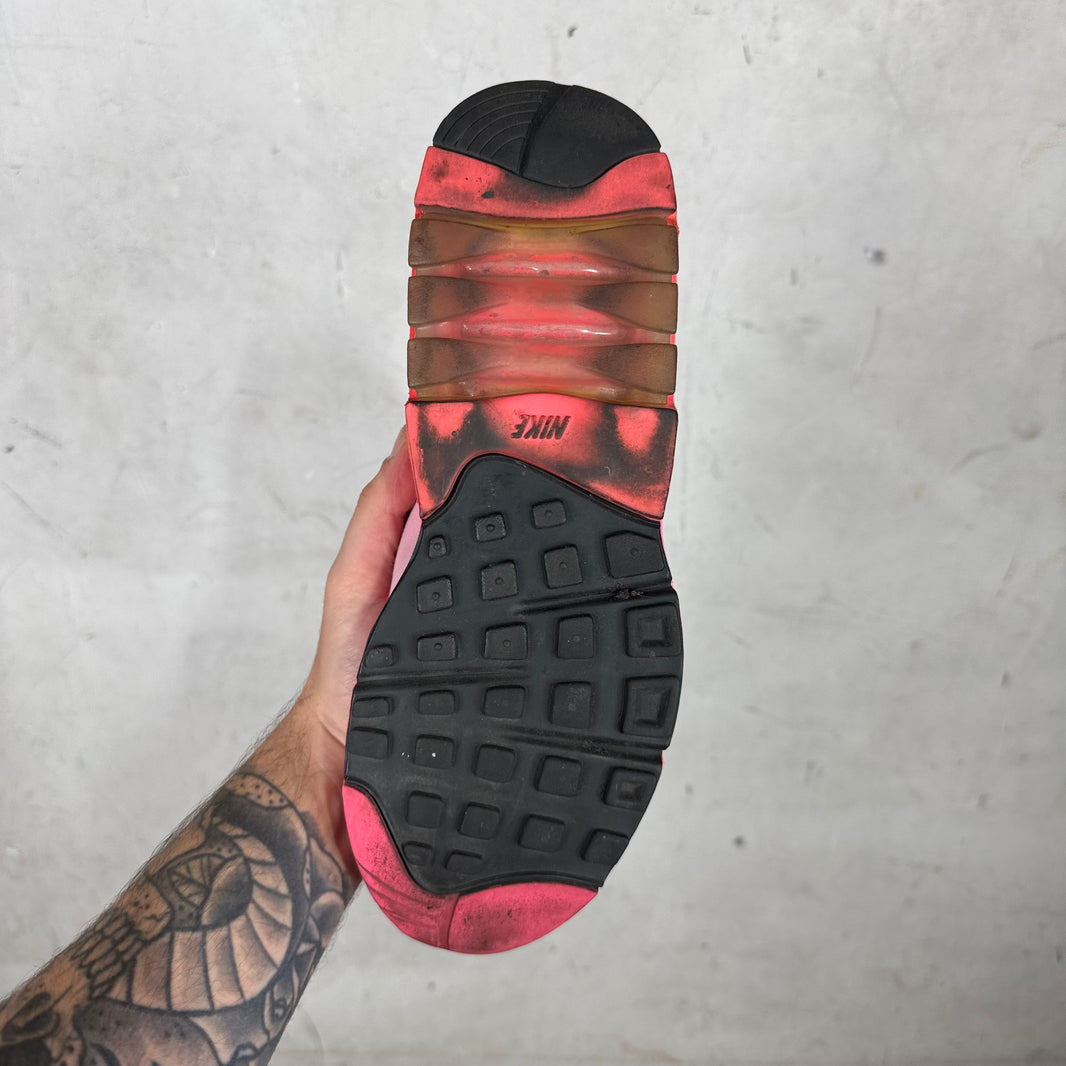 Nike x CDG Pink Air Max 180