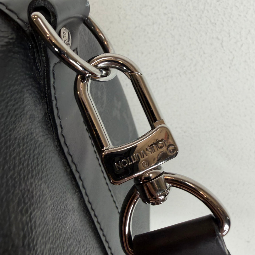 Louis Vuitton Black Monogram Keepall 55 Duffel Bag