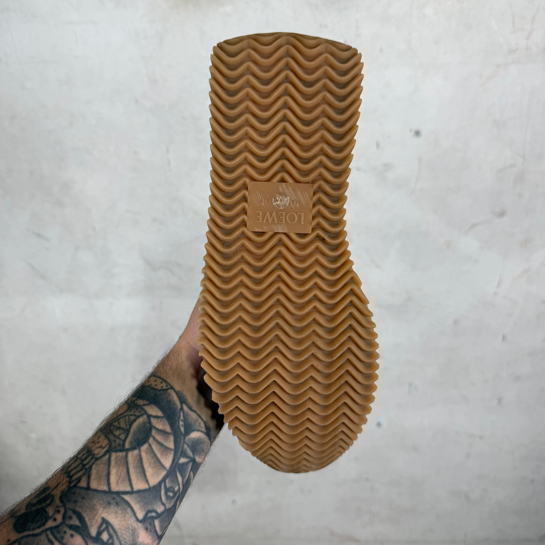 Loewe Black/Gum Runners