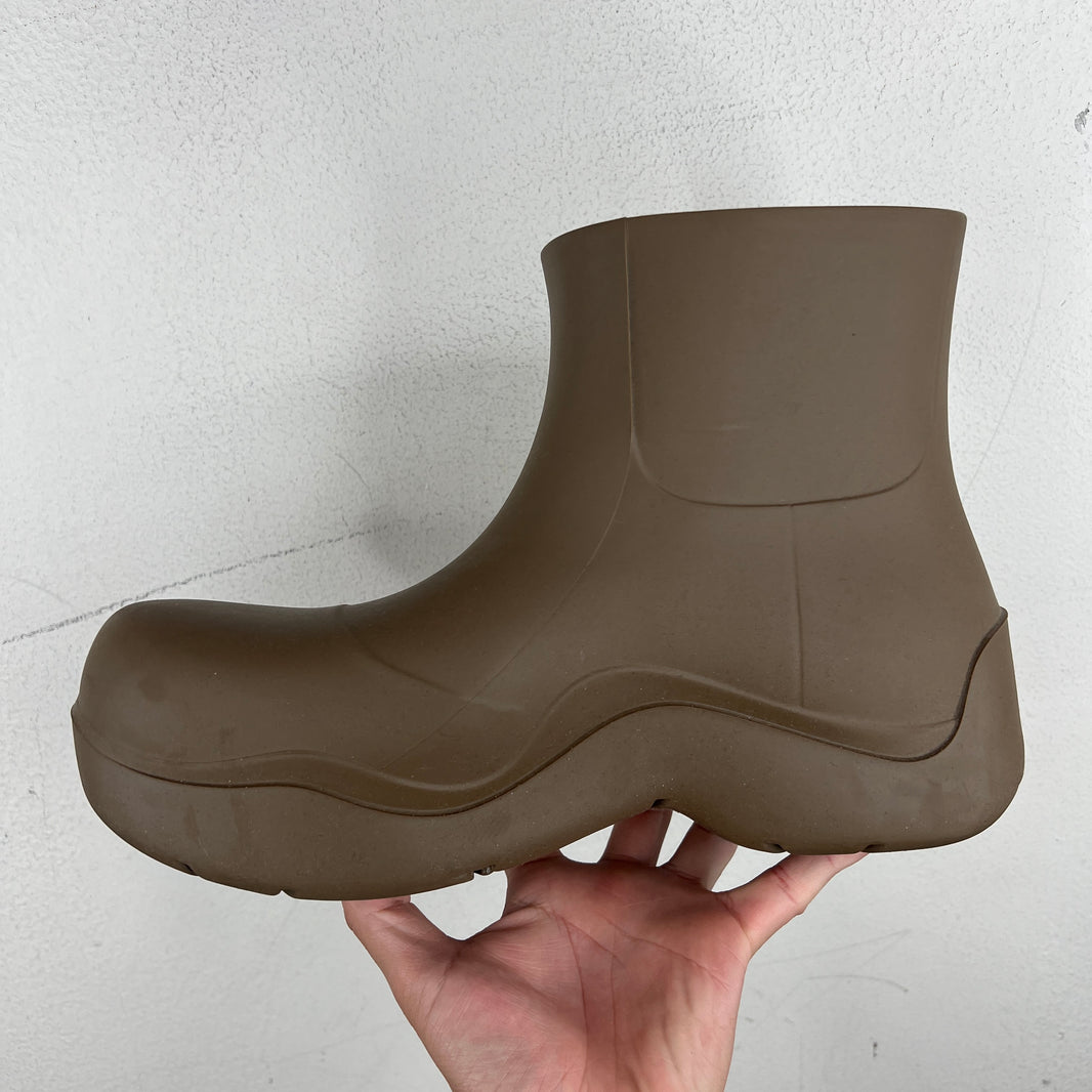 Bottega Veneta Brown Rubber Puddle Boots