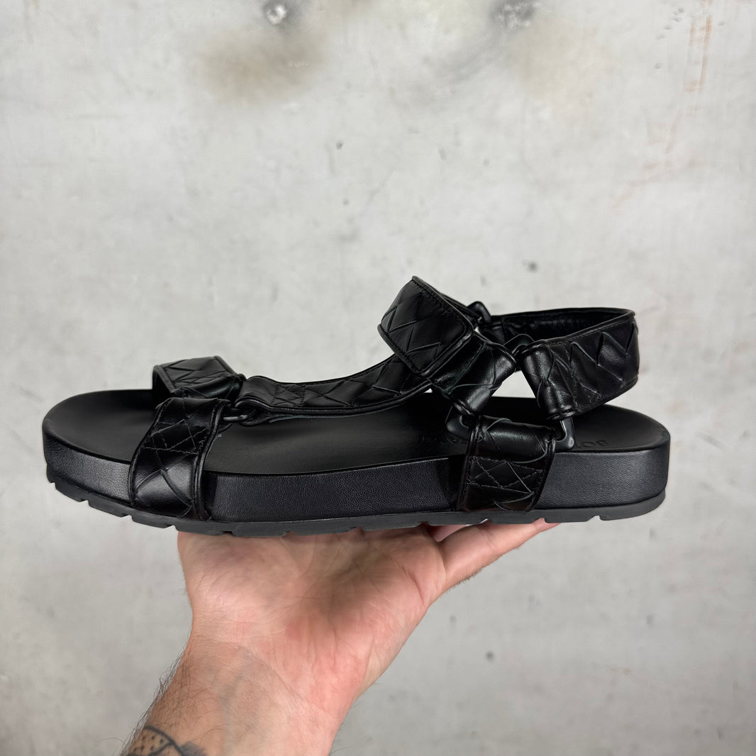 Bottega Veneta Intreciatto Leather Strapped Sandals