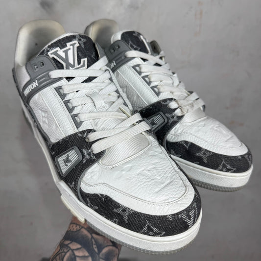 Louis Vuitton Trainer White/ Grey Denim Sneaker