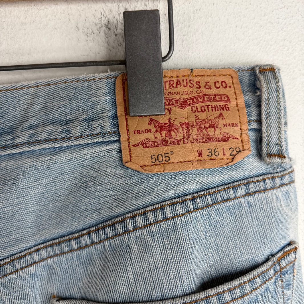 Vintage Smoked Lightwash Levi's 505 Jeans