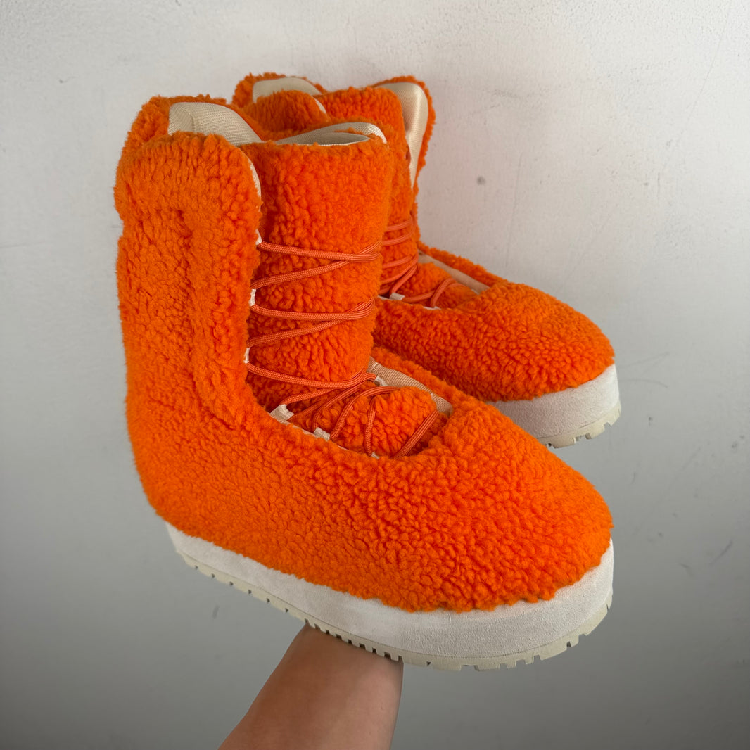 PDFCHANNEL Orange Venus Fur Boots