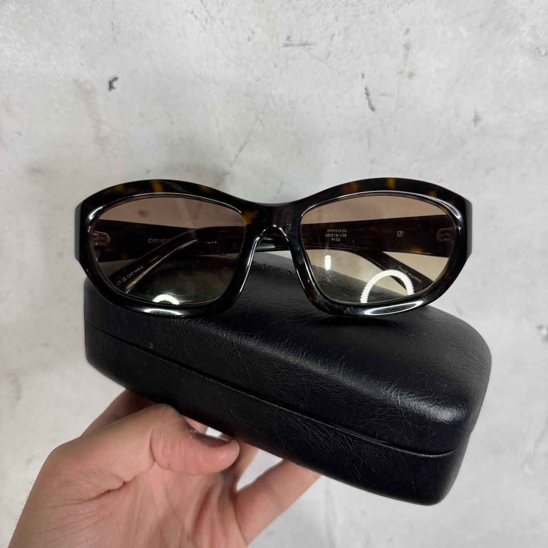 Dries Van Noten Linda Farrow Cat Eye Sunglasses