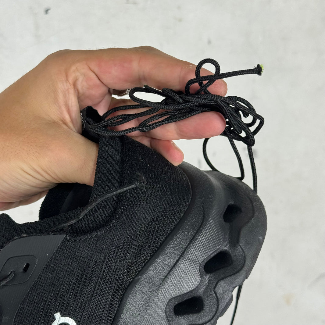 Loewe x ON Cloudtilt Black