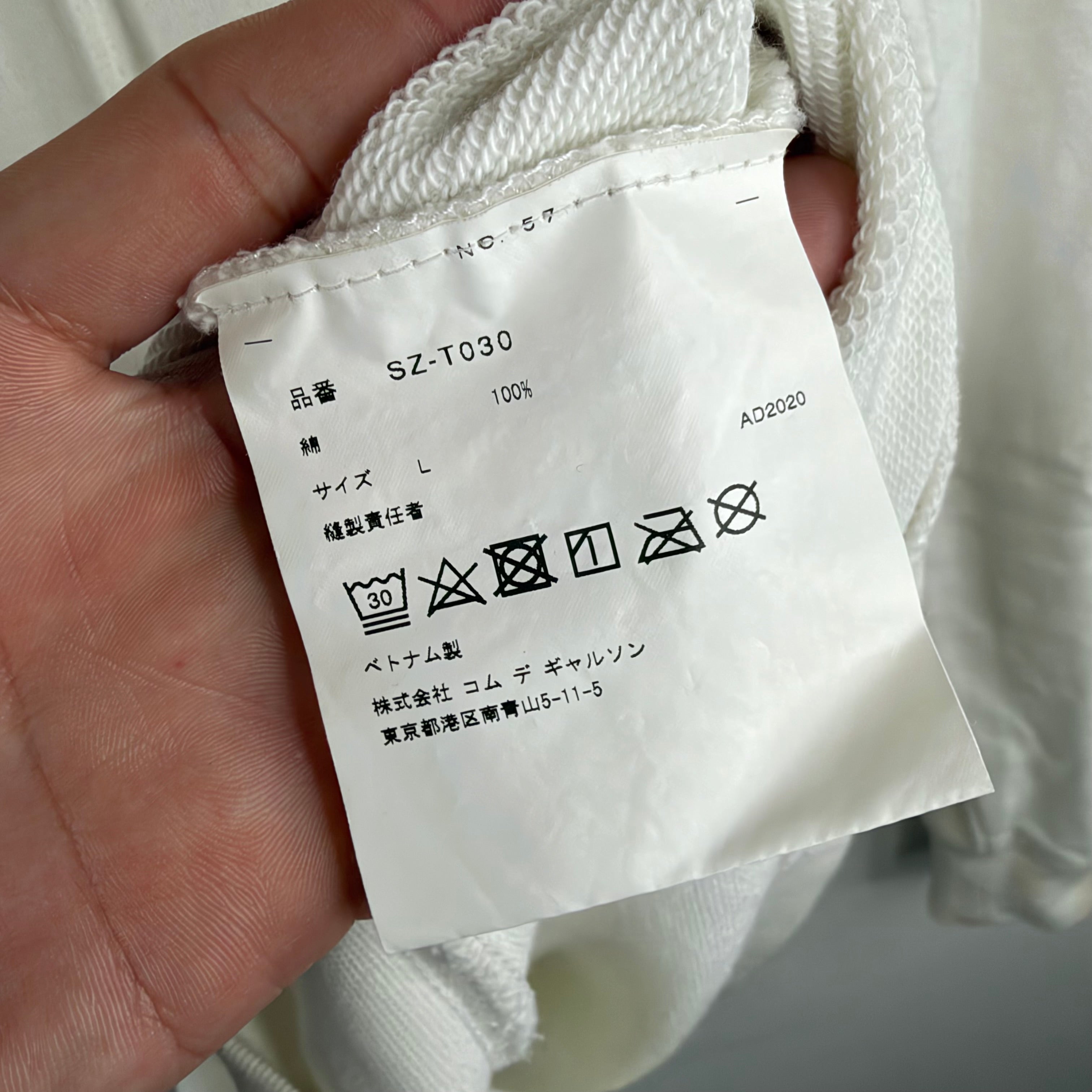 CDG White Logo Hoodie – www.Lukes.store