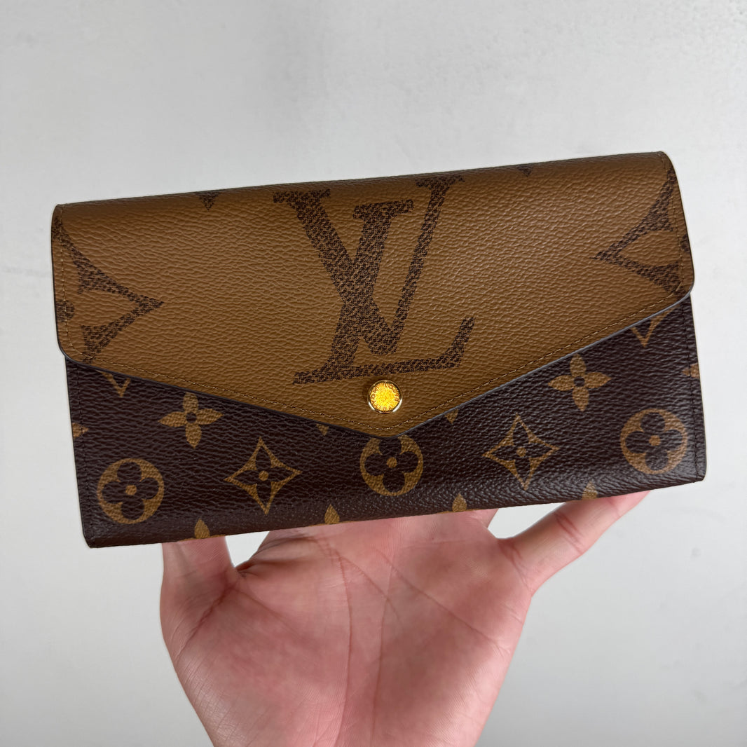 Louis Vuitton Monogram Snap Clutch Wallet