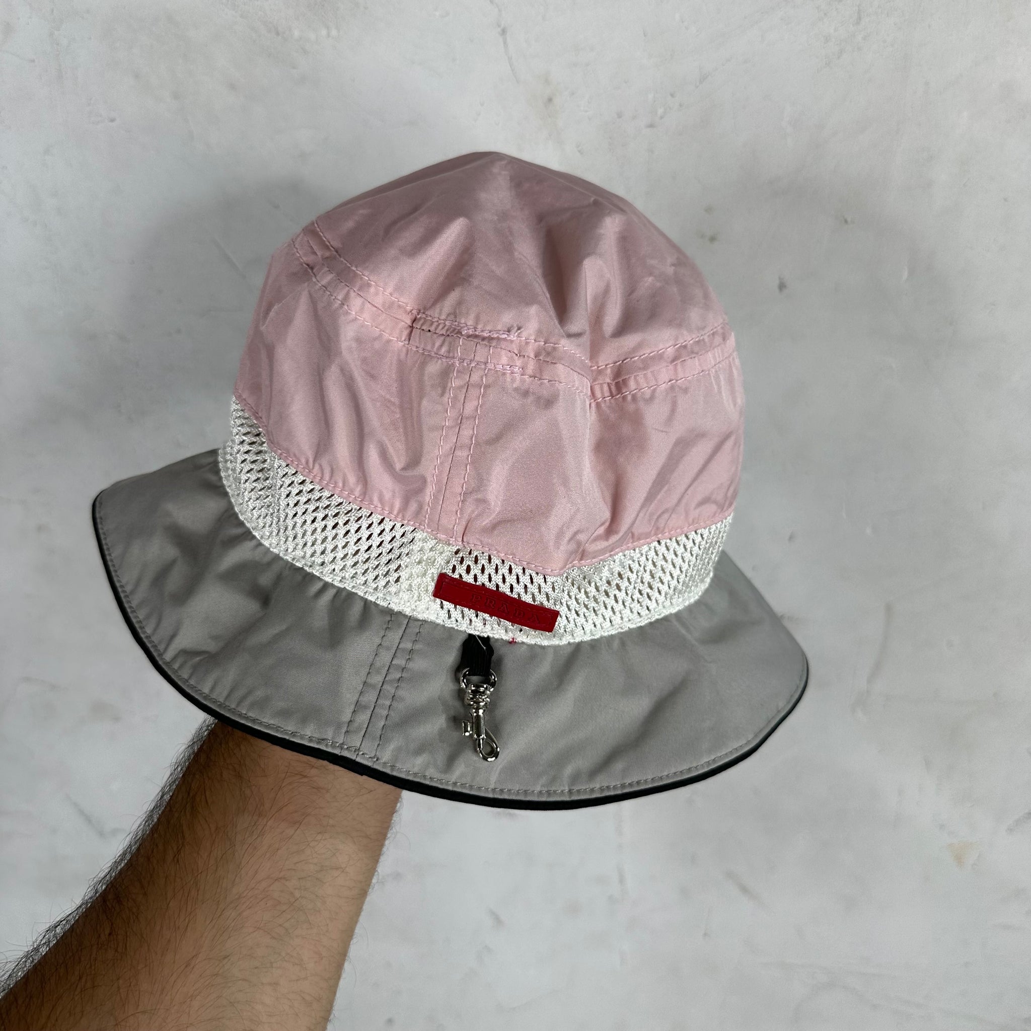 Prada bucket hat vintage online