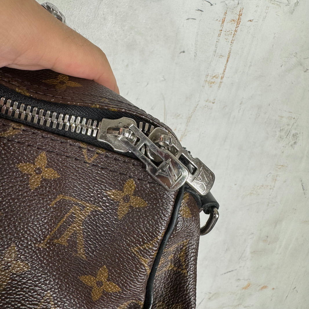 Louis Vuitton Brown Monogram Black Trim Keepal 55