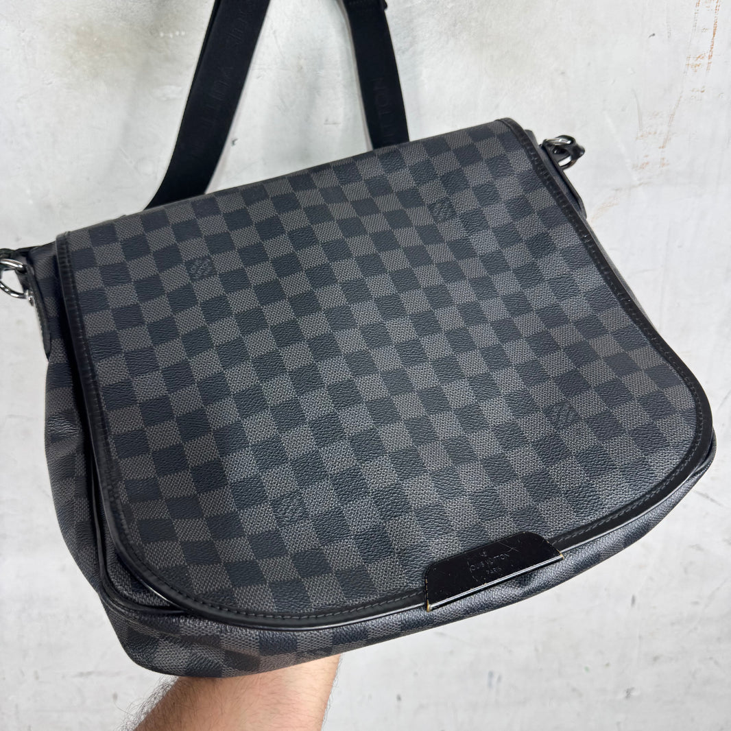Louis Vuitton Black Damier Daniel Messenger Bag