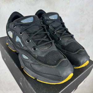 Raf Simons Black Ozweego 3's