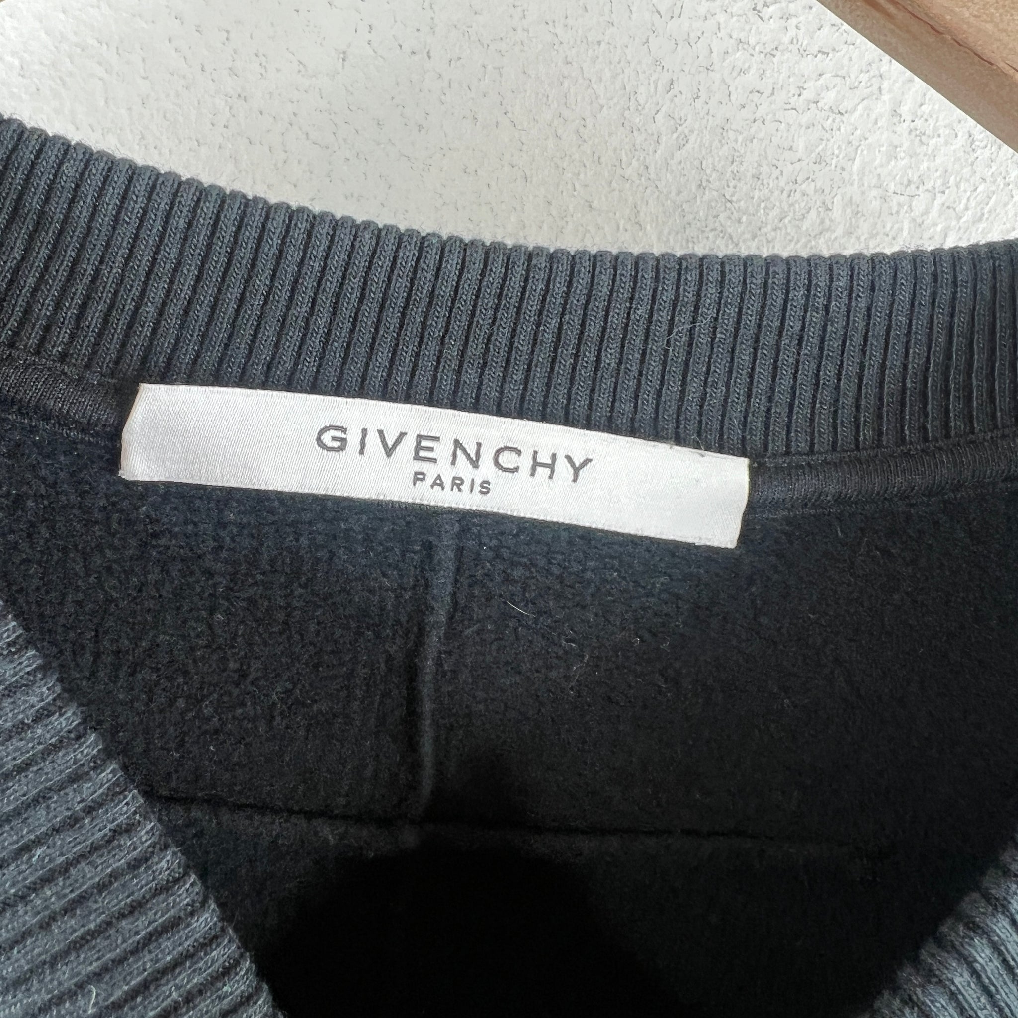 Givenchy Rottweiler Dogfight Crewneck