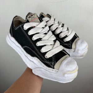 MMY Hank Sneakers