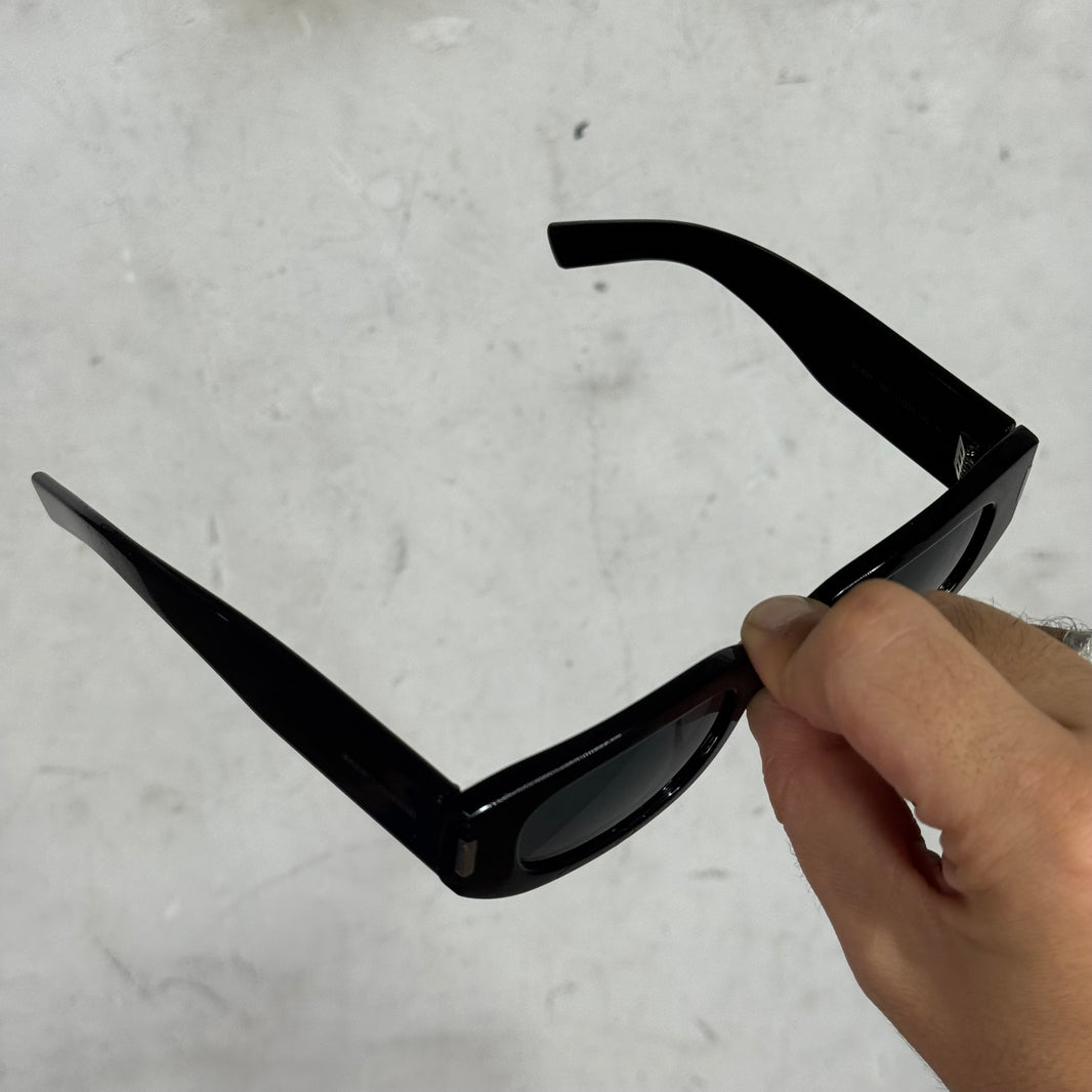 Saint Laurent SL 697 Sunglasses
