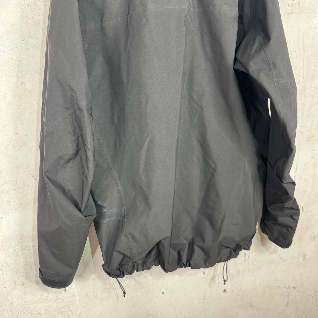 Arc'teryx Black Beta AR Jacket