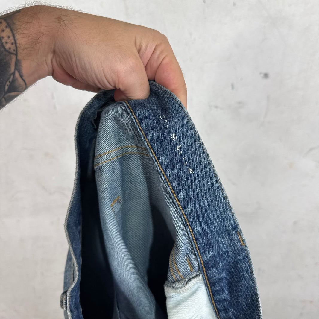 Saint Laurent D01 Lightwash Distressed Jeans