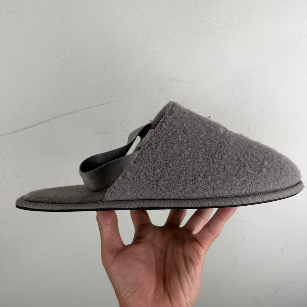 Alexander Digenova Gray House Slippers