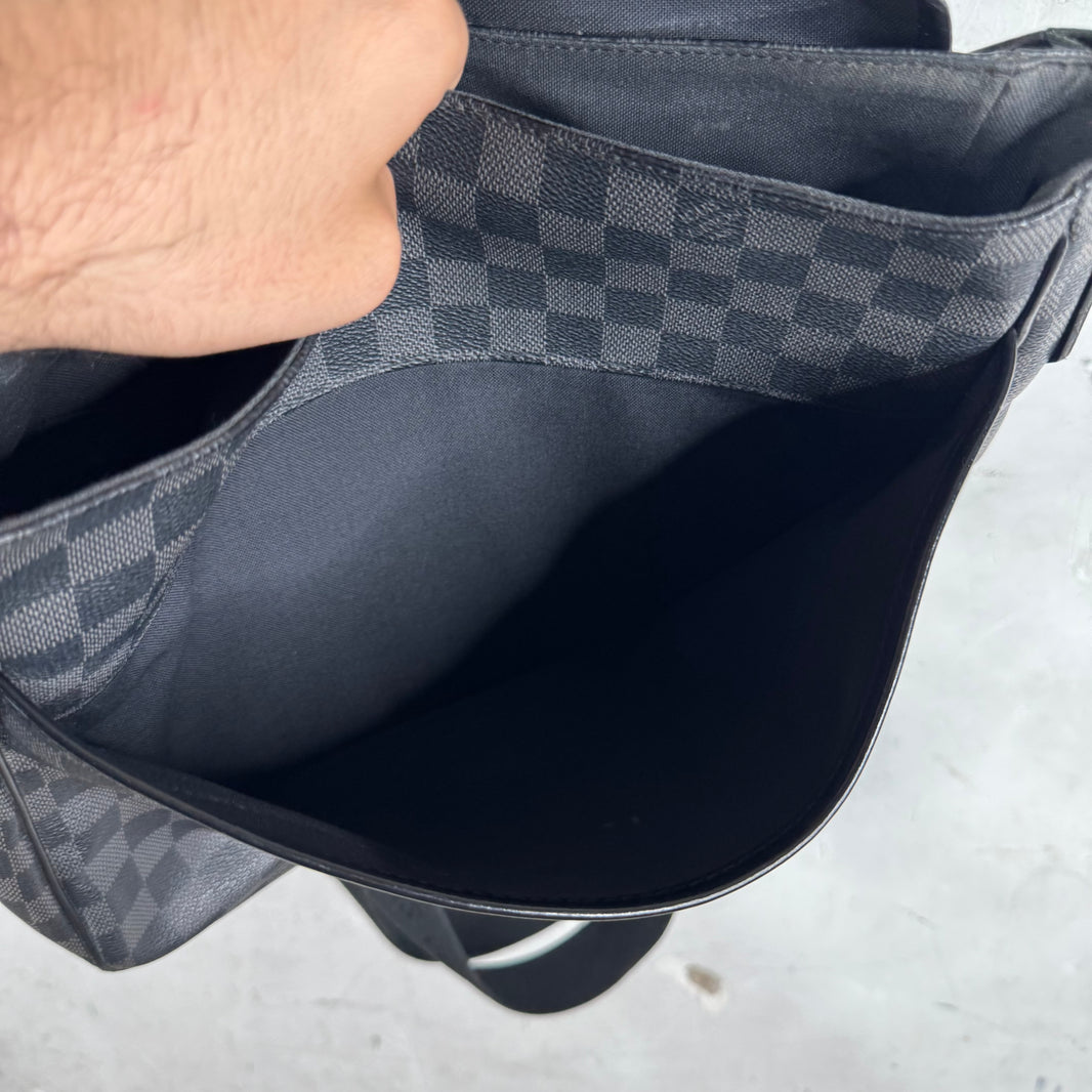 Louis Vuitton Black Damier Daniel Messenger Bag