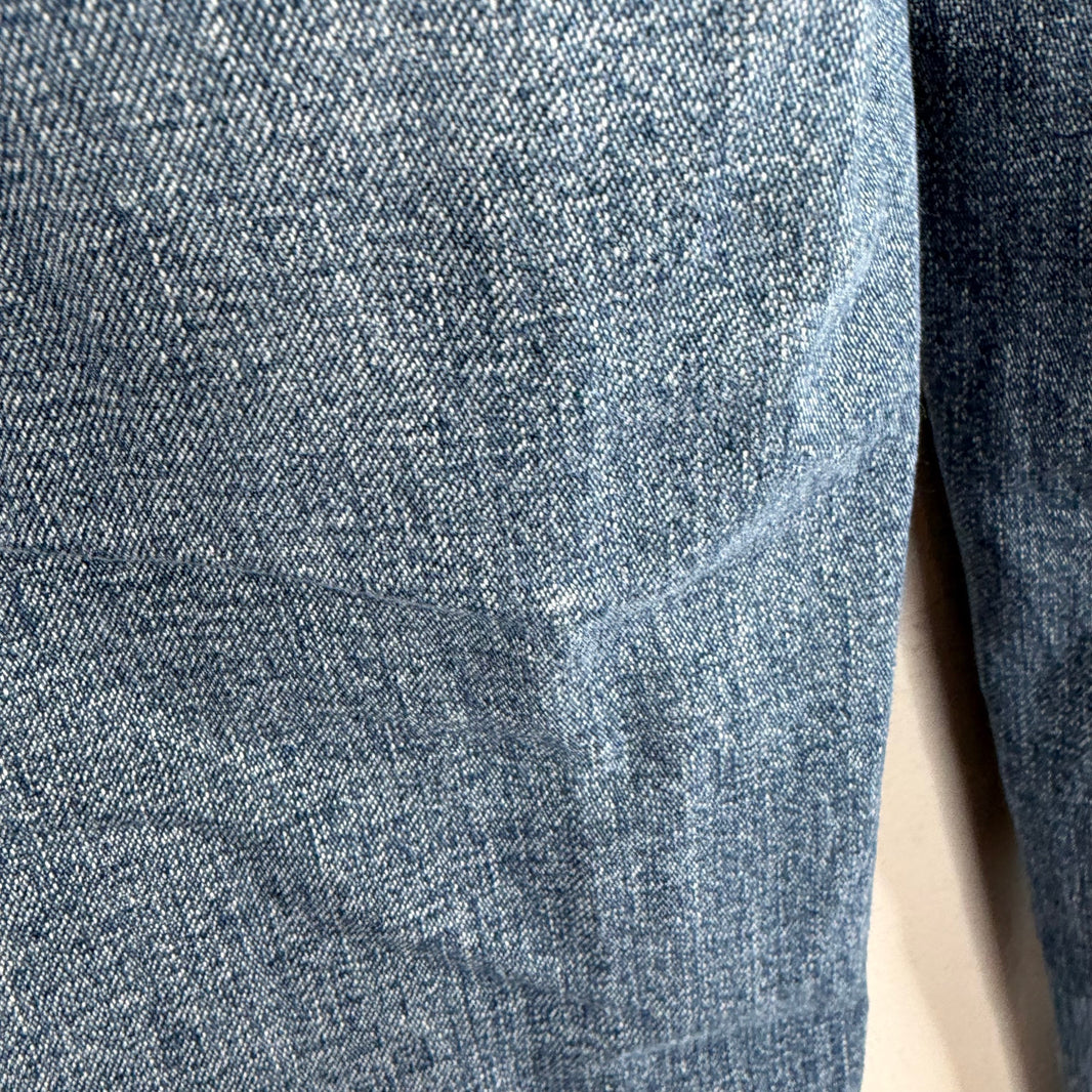 D&G Feel Energetic Distressed Jeans