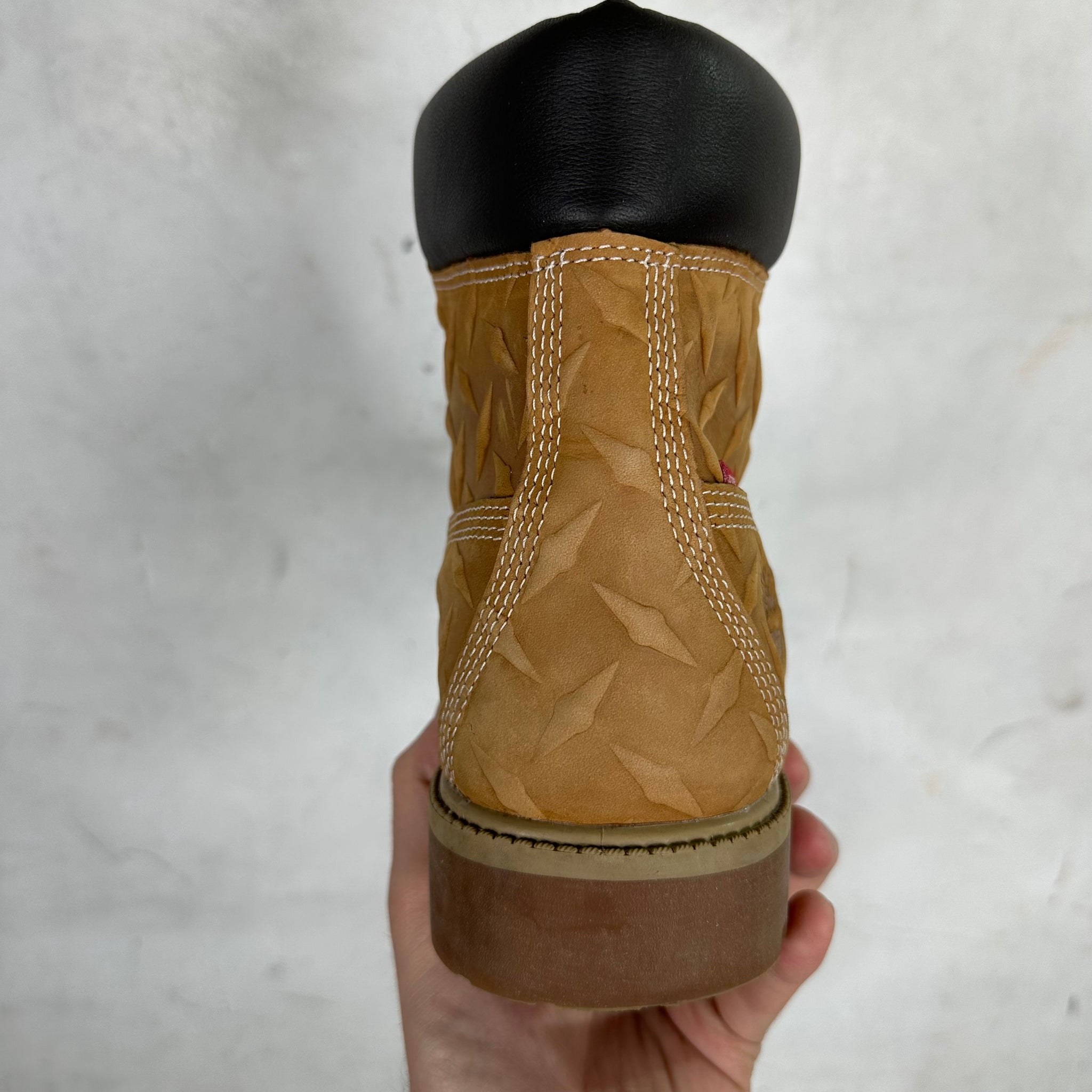 Supreme x Timberland Diamond Plate Boots – www.Lukes.store Supreme x Timberland Diamond Plate Boots – www.Lukes.store
