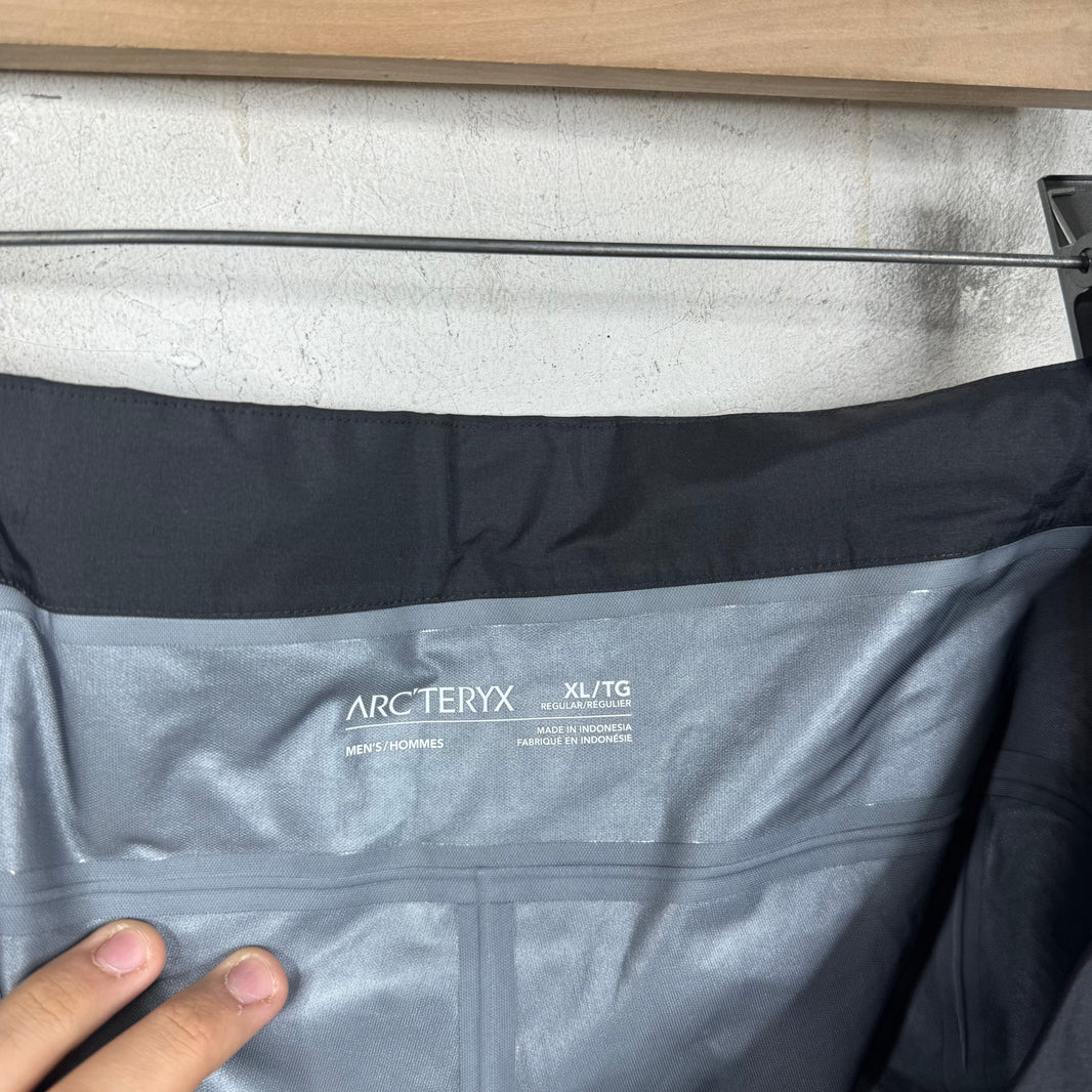 Arc’teryx Buckled Beta Shell Pants