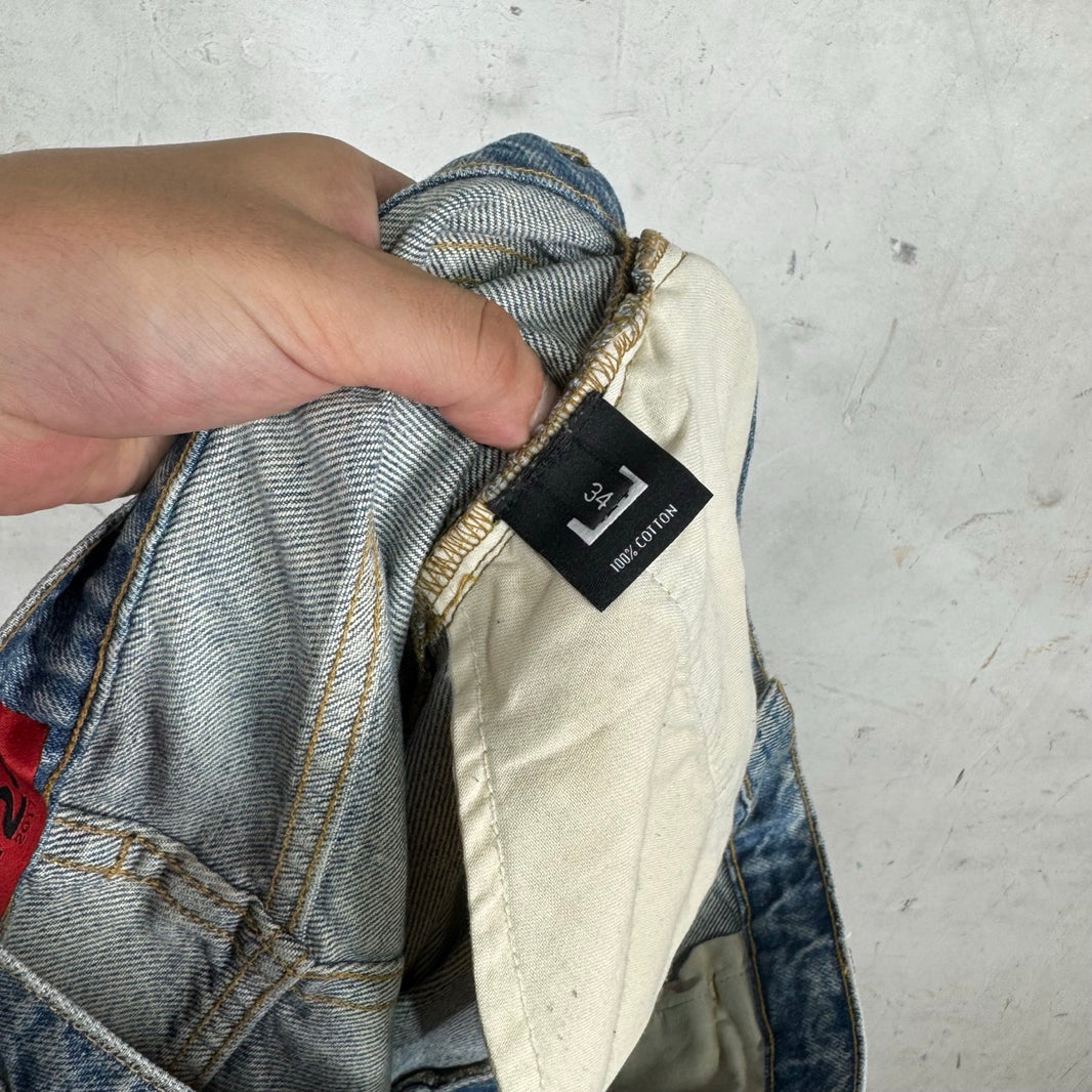 424 Light Wash Heel Zip Jeans