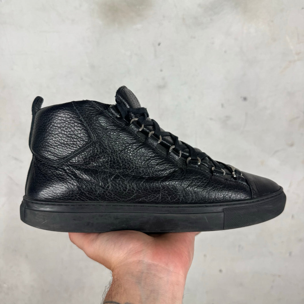 Balenciaga Black Arenas