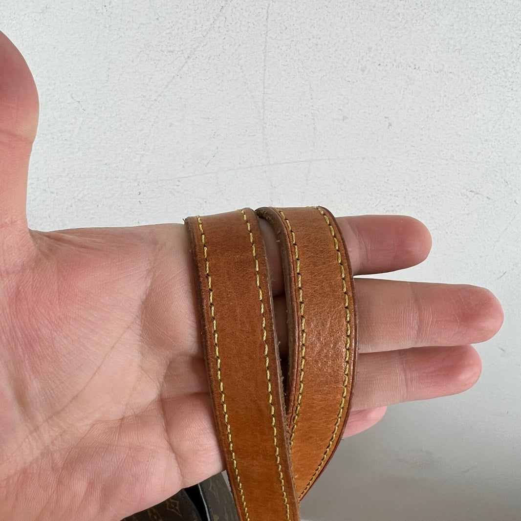 Louis Vuitton Babylone Tote Bag